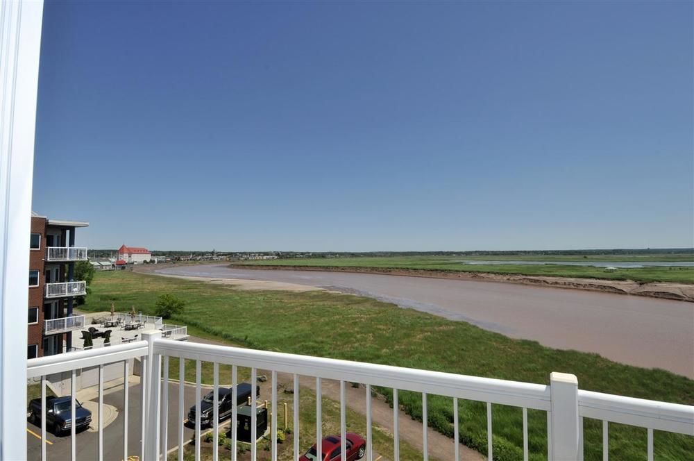 Premiere Suites Moncton Eksteriør billede